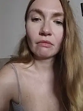 kisavixen - KisaVixen's free webcam - UK Sex Cams
