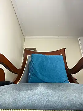 LilaRvsh webcam