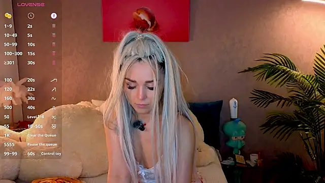 Sonya-Love webcam
