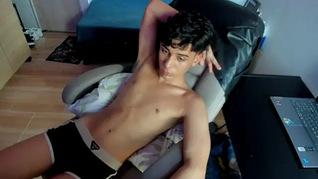 AliottTwink webcam