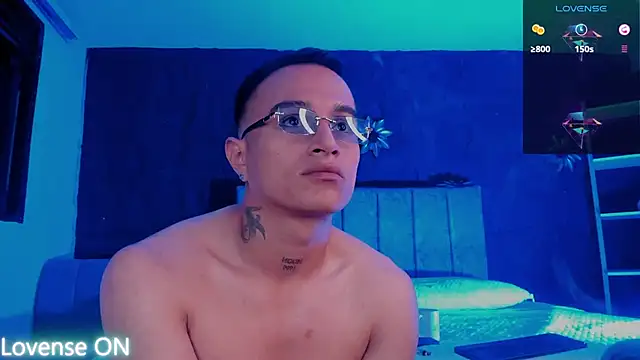 LiamDeep webcam