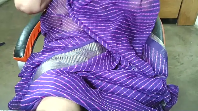 Cute_Mahi22 webcam