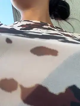 Sara-77 webcam