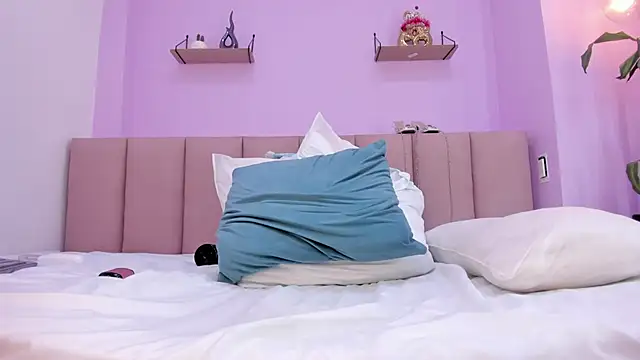 sam_doll_