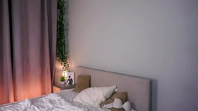 AmparoCilek webcam