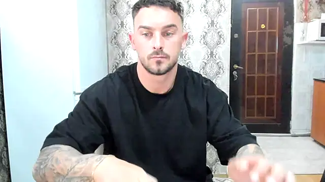 Jonmusclemaster live sex cam