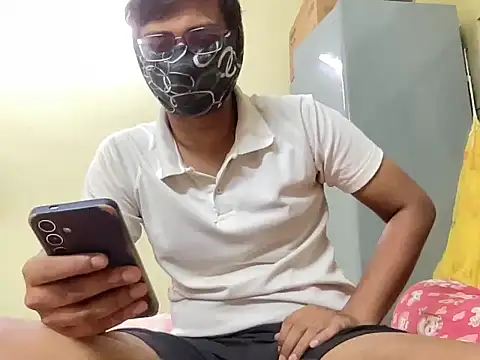 Slave_Aryan webcam