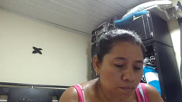 adrixxx38 webcam