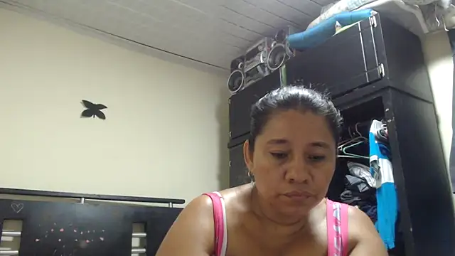 adrixxx38 webcam