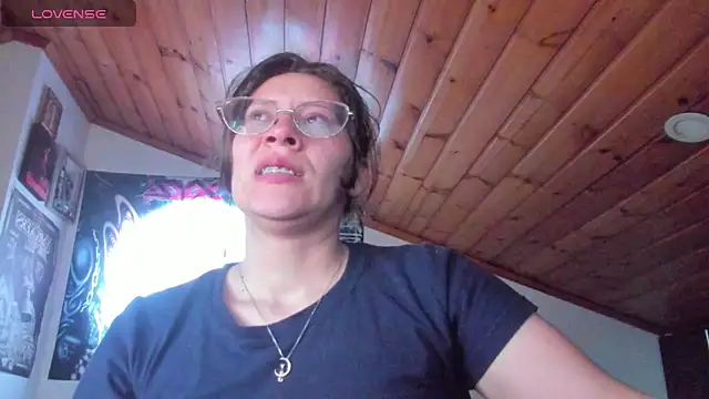 Darkness_jones_ webcam