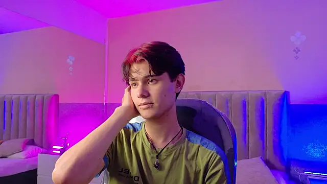Derek_Sinn webcam
