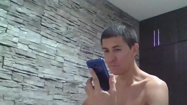 Sexylatin64 webcam