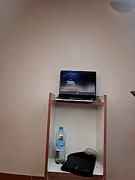 Mayah_J webcam