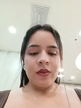Julieth_hot-69 webcam