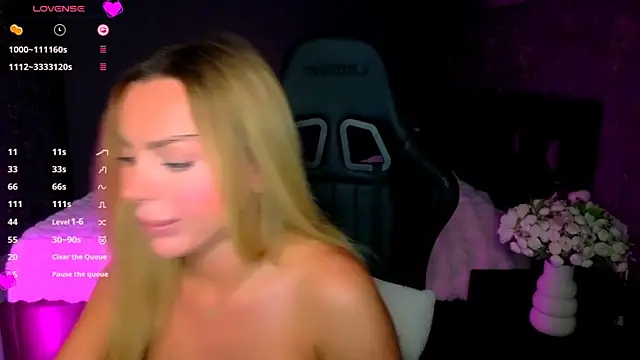 Ayla__Demir webcam