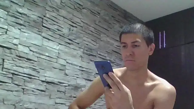 Sexylatin64 webcam
