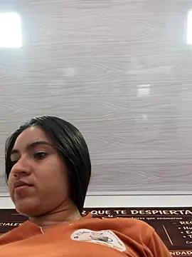 dulcecarox (F young) - Pinching the NIPPLE