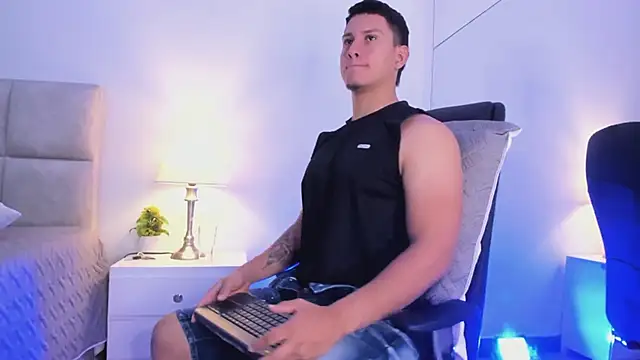 Chriss_Diamond webcam