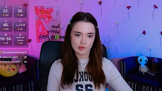 liana_kisses webcam