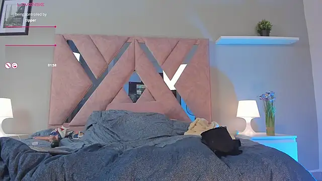 Eva-Millss webcam