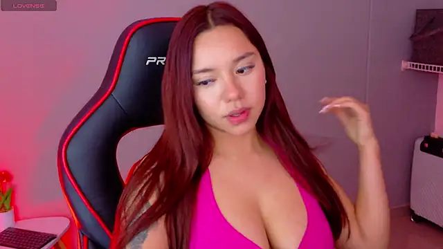 samantha_tattu webcam