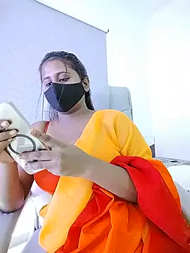 LoveLy-Soneya webcam