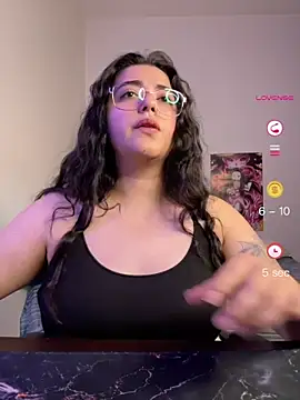 Ales_Kitten_Live