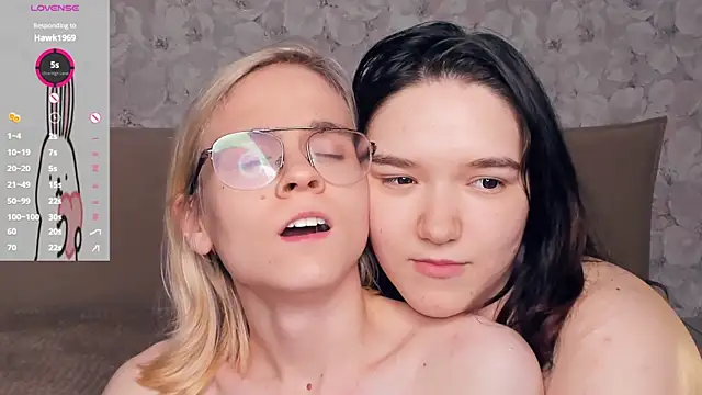 KarinStfleur Live Webcam on Stripchat
