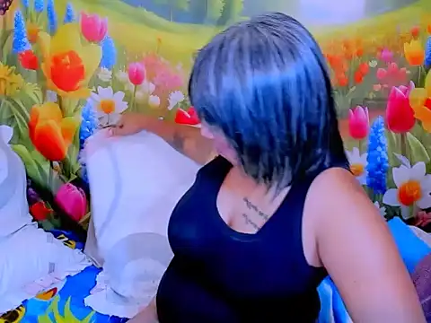 indianroxy webcam