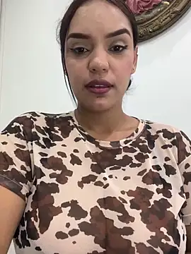 Sara-77 webcam