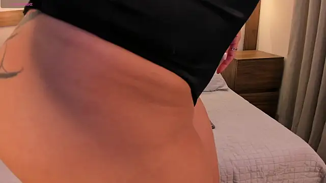 Emii_Lux webcam