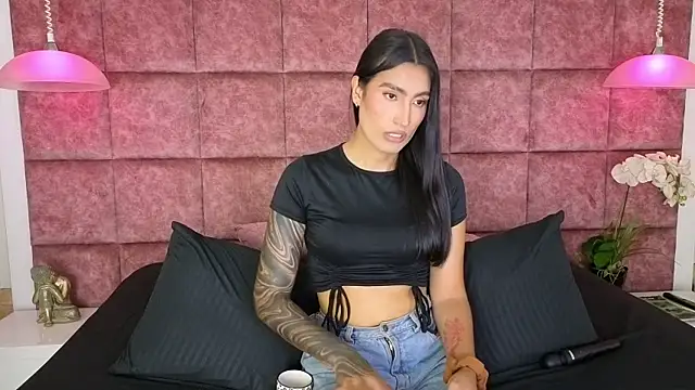 Taly_Fox webcam