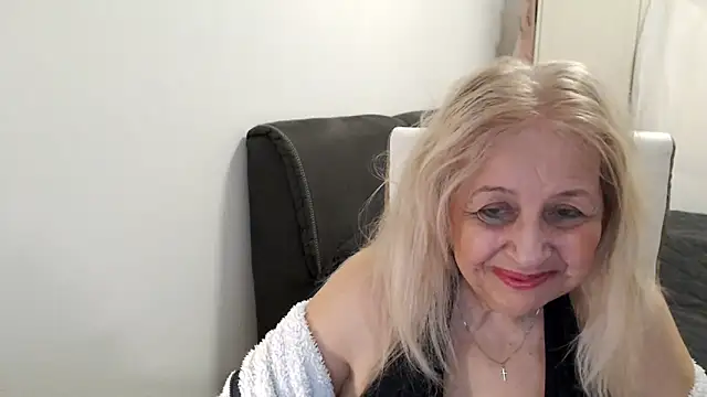 susilifexxx - SusiLifeXXX's free webcam - UK Sex Cams