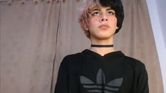 DaraSweet20 webcam