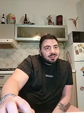 bear_skinny webcam