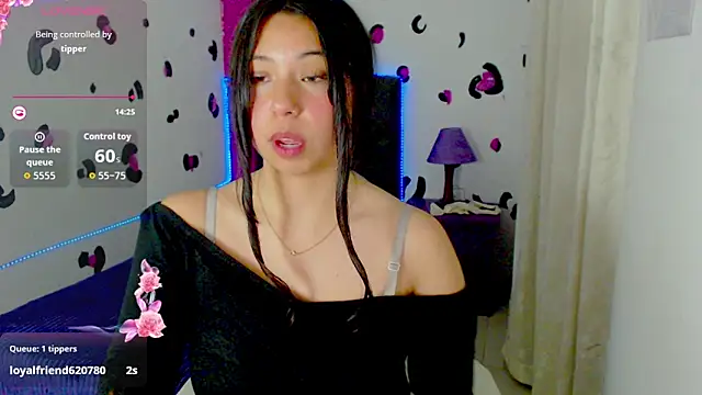 natty_wrist webcam