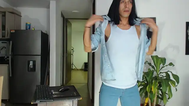 Ferotic_SexAddict webcam