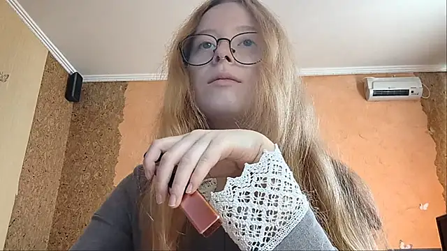 KateVibe_01 webcam