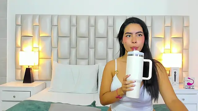 paola_katy_dicks webcam