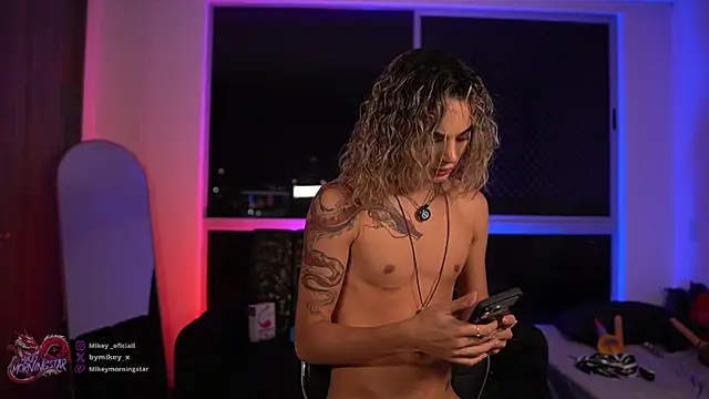 Mikey_Morningstar webcam