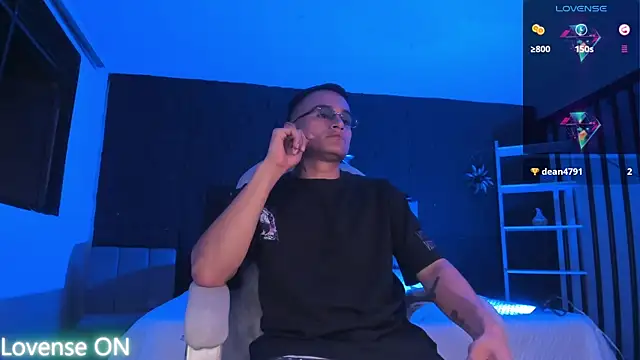 LiamDeep webcam