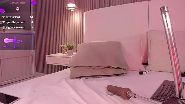 annie_clarkson webcam