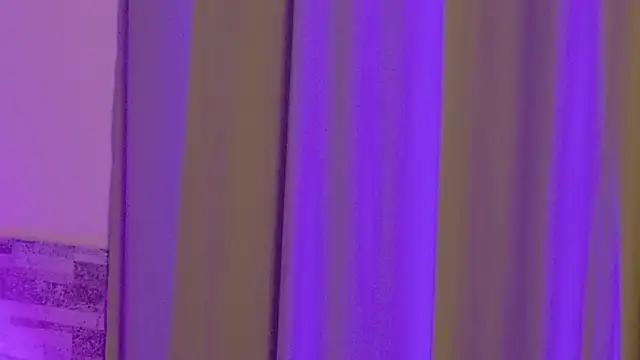 xbigpeach webcam
