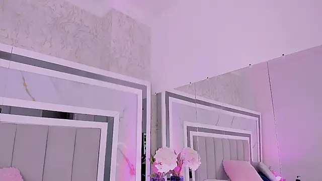 luciagray1 webcam