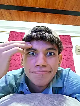 samu_cint (M twink) - Show my dick 5 minutes