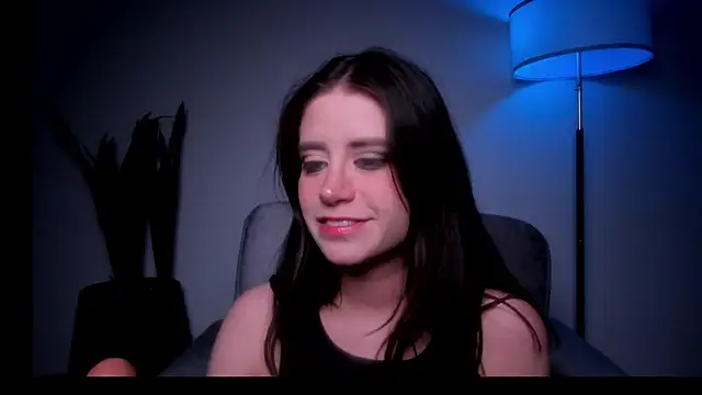 HazelKush webcam