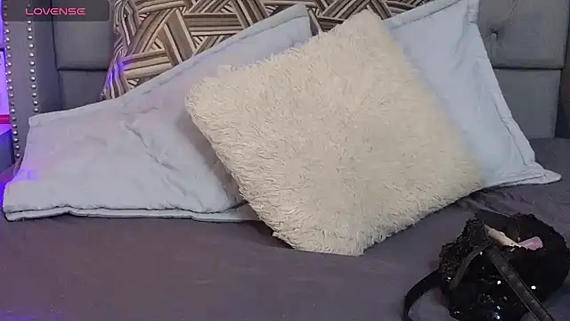 Shantal_Joness webcam