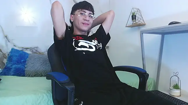 XanderGrey8 webcam