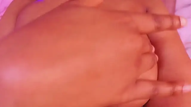 KeylaKnowles_Pv webcam