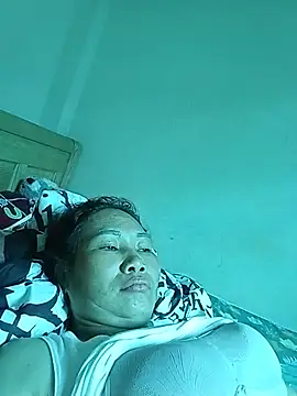 BlueGirlyeah webcam